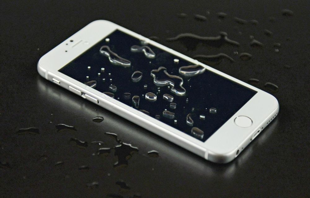 How To Quickly Fix A Device When Dropped In Water?