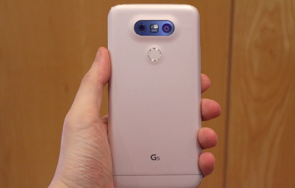 worlds-first-modular-smartphone-lg-g5-launched-at-mwc-2016