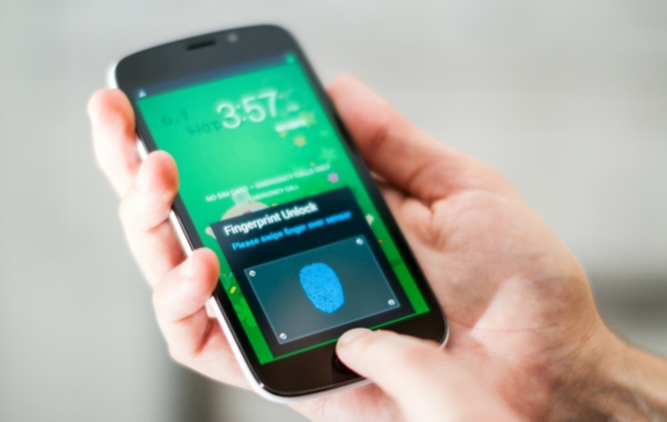 samsung_galaxy_s5_fingerprint_scanner