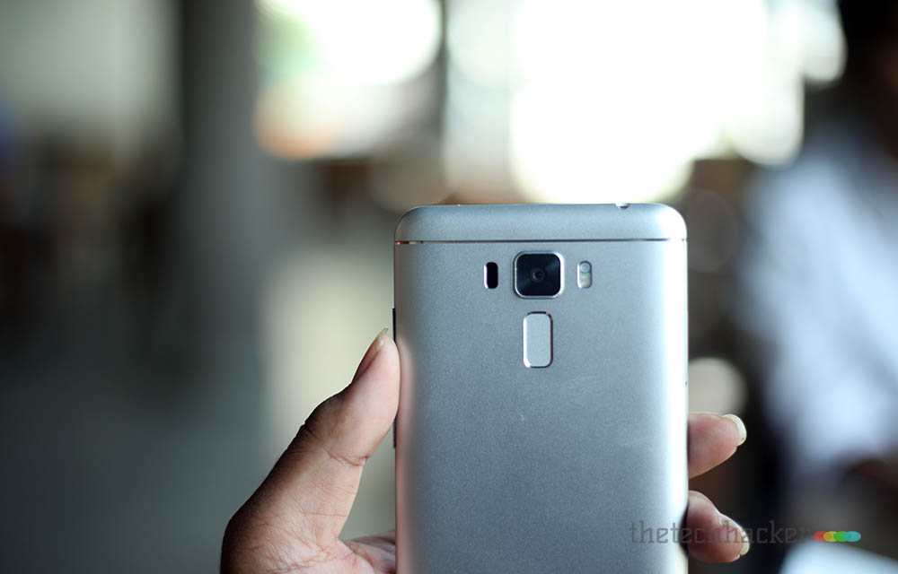 asus-zenfone-3-laser-rear-panel