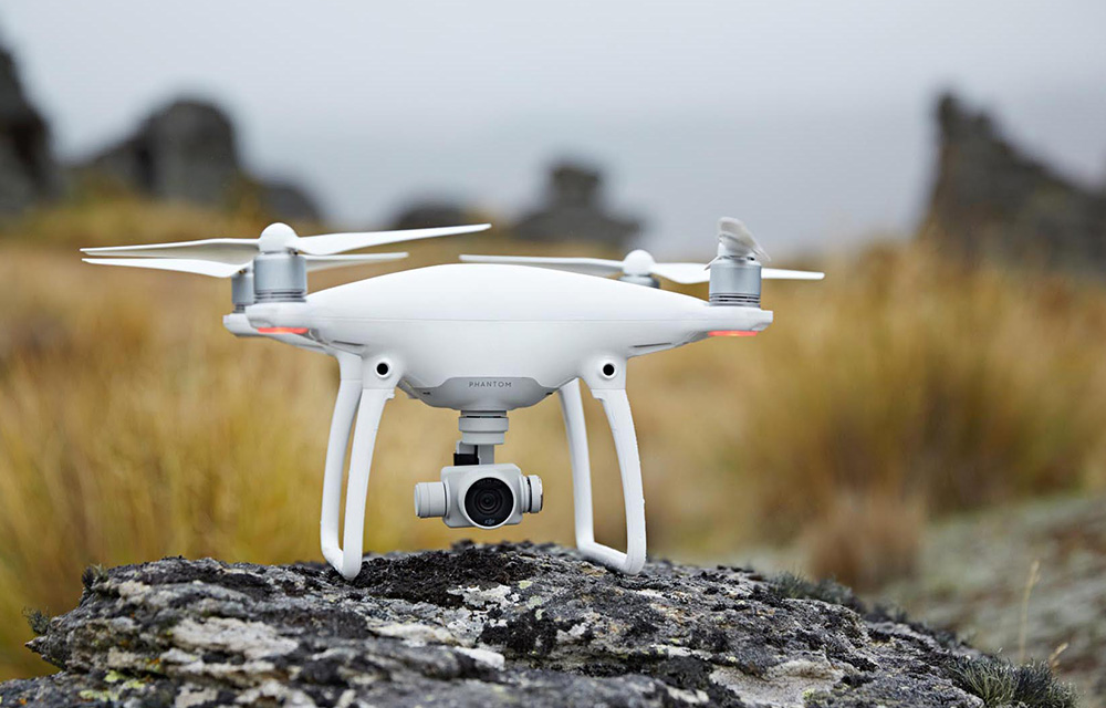 dji-phantom-4-outdoor