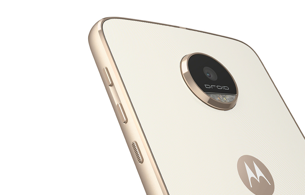 Moto Z Play Build Quality