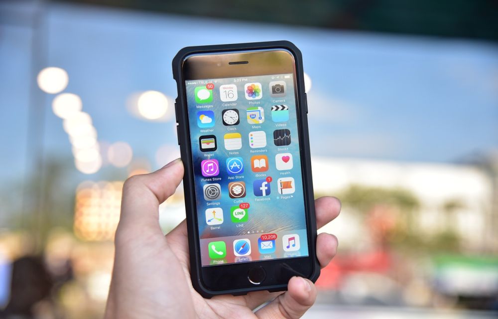 Top 8 File Manager Apps For iPhone To Manage Files On The Go