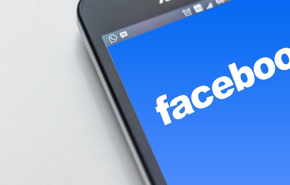 How to turn off the Microphone in Facebook
