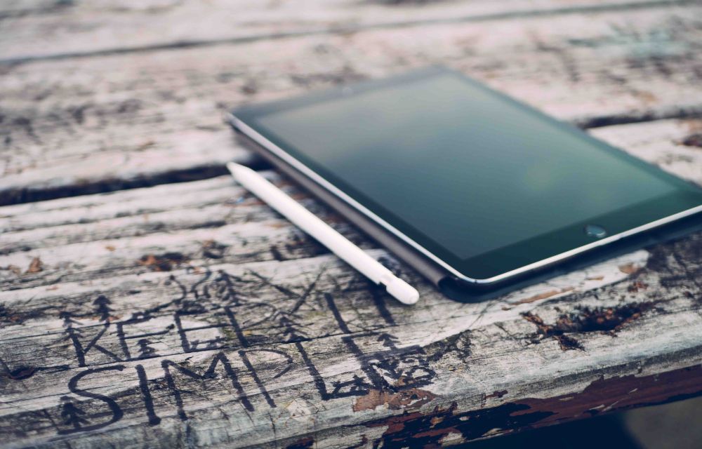 Best Tempered Glass Screen Protectors for iPad (2017 and 2018) Models