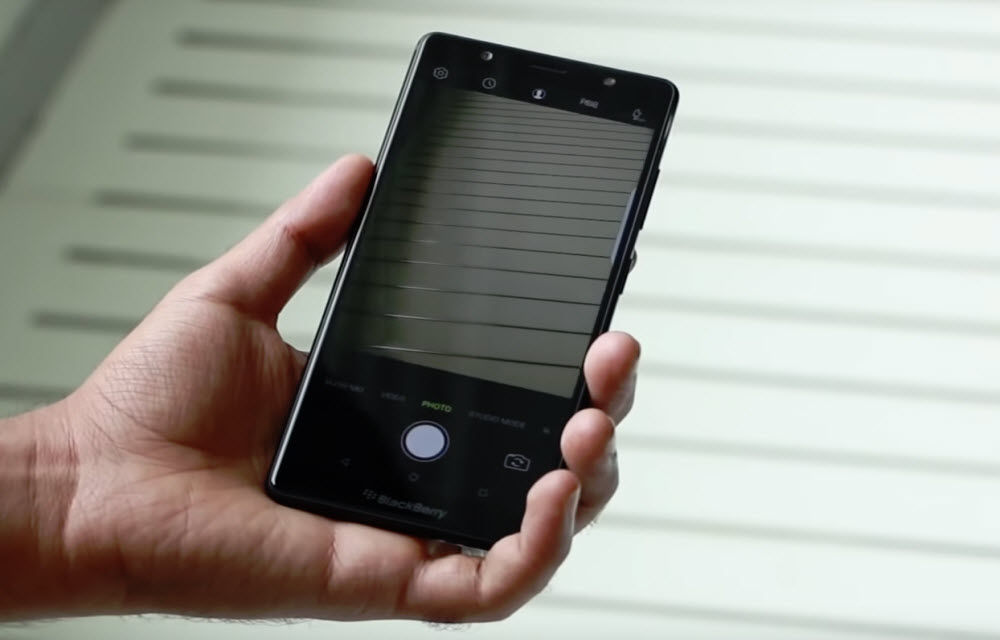 Blackberry Evolve Camera