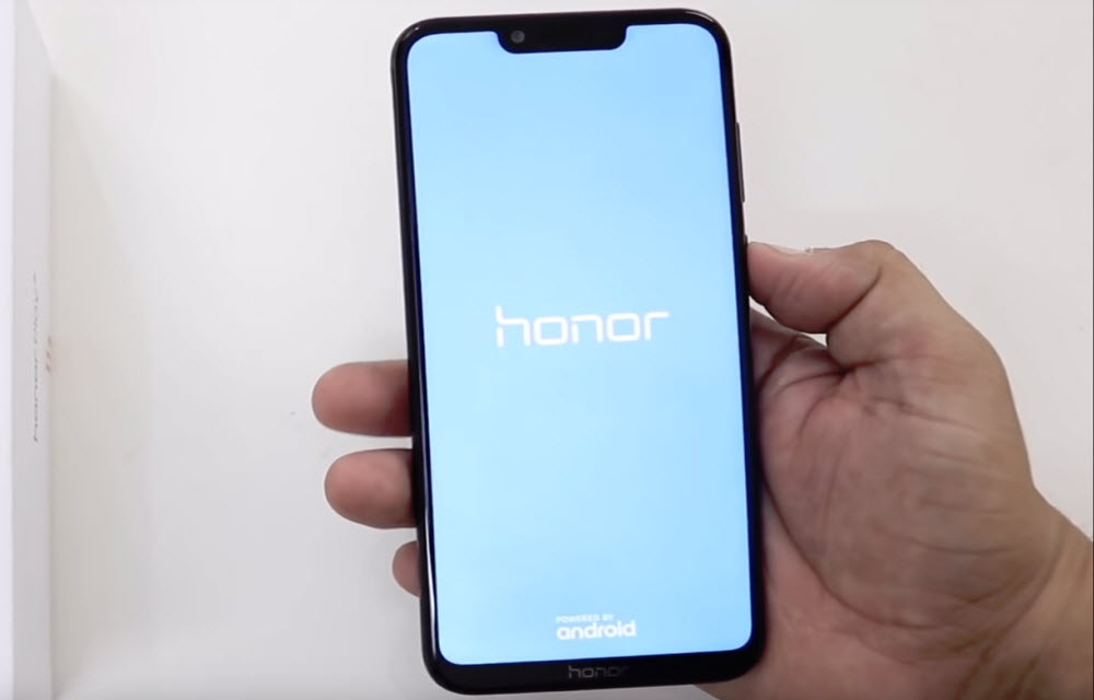 Honor Play Display