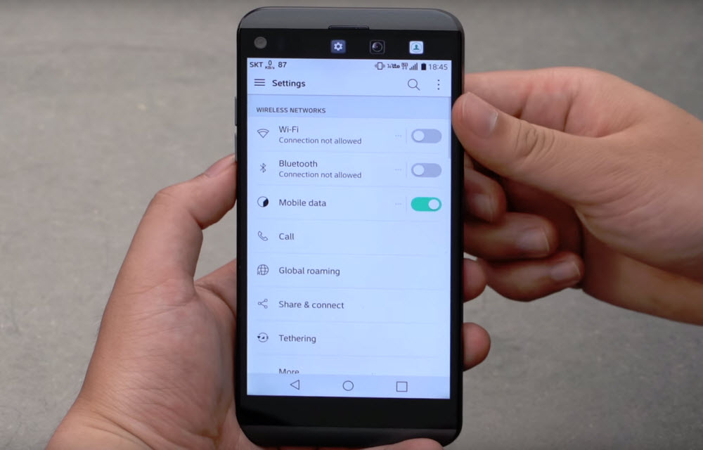 LG Q8 Performance