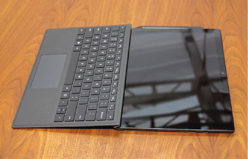 Microsoft-Surface-Pro-6-matte-black
