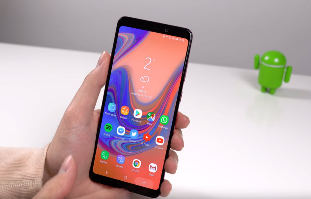Samsung Galaxy A9 (2018) Display