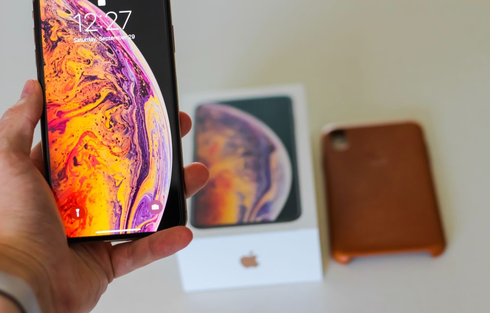 iPhone Xs vs iPhone Xs Max Comparison