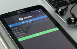 Samsung Galaxy S10 Devices Comes with Spotify Six Months Free Trial in US