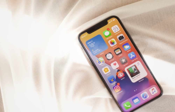 iPhone 16 Pro May Come with Stacked Image Sensor Design